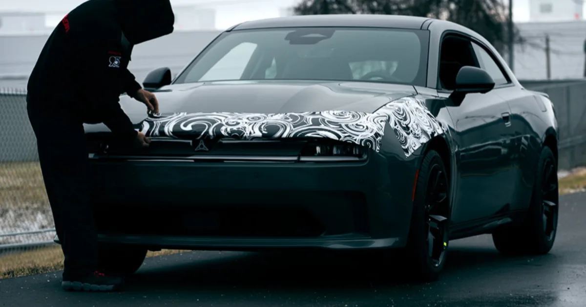 2025 dodge charger ev